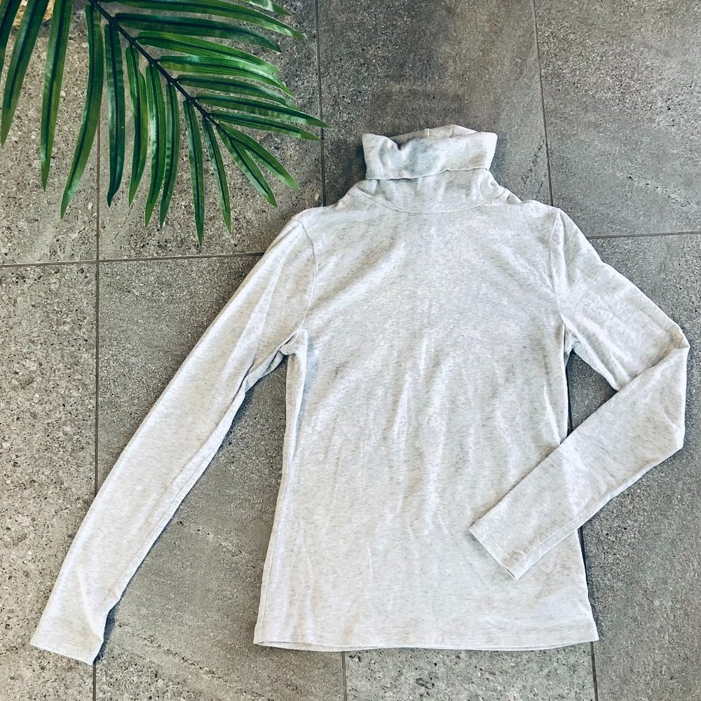 Babaton White Turtleneck Long-Sleeved Shirt